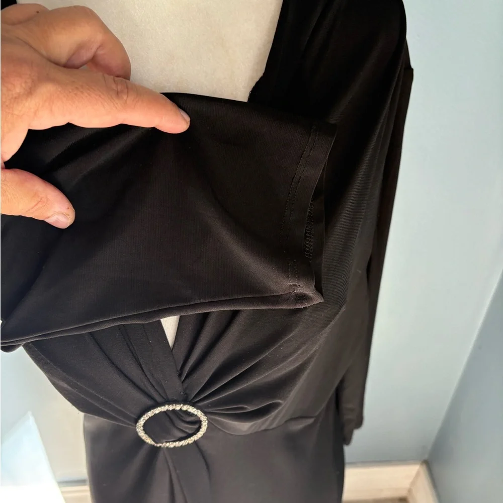 Evan Picone Black Long Sleeve Dress with Ring Detail - Picture 4 of 9